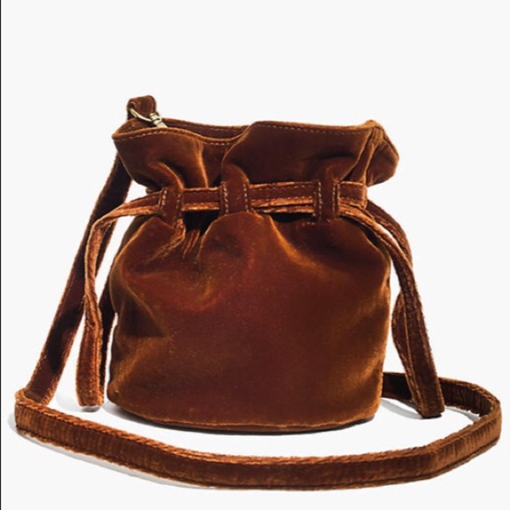 Madewell The Florence Crossbody Bag in Velvet. New